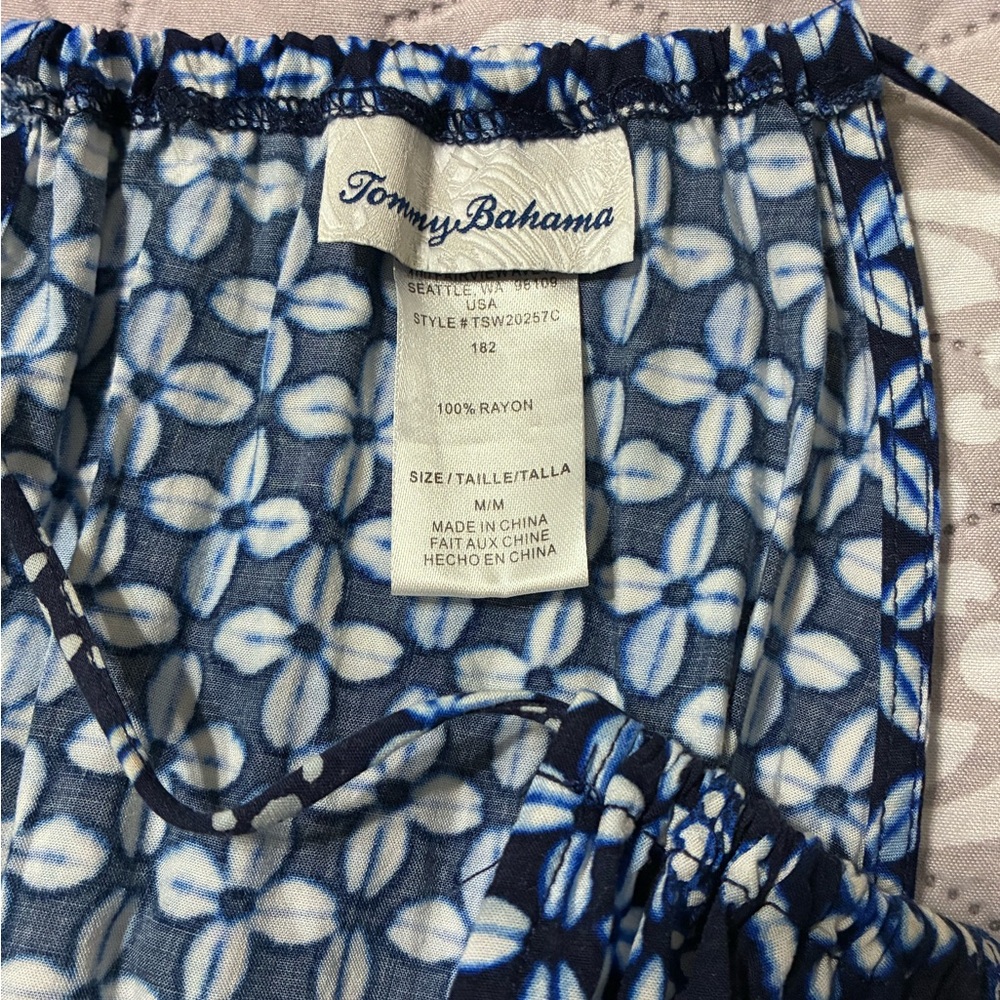Tommy Bahama Navy and White Floral Rayon Blouse